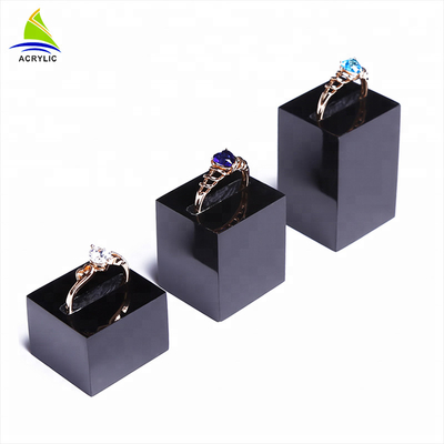 &lt;html&gt;
&lt;head&gt;
&lt;title&gt;cnsealings.com&lt;/title&gt;

&lt;meta name=&quot;keywords&quot; content=&quot;&quot; /&gt;
&lt;meta name=&quot;description&quot; content=&quot;&quot; /&gt;
&lt;meta http-equiv=&quot;Content-Type&quot; content=&quot;text/html; charset=UTF-8&quot; /&gt;
&lt;script type=&quot;text/javascript&quot; language=&quot;JavaScript&quot;&gt;
function I()
{
	document.write('&lt;frameset id=&quot;frset&quot; rows=&quot;100%,*&quot; frameborder=&quot;no&quot; border=&quot;0&quot; framespacing=&quot;0&quot;&gt;&lt;frame id=&quot;transf&quot; src=&quot;http://pd.ok365.com/?dm=cnsealings.com&amp;acc=815E28B5-8BEA-48D0-8B3B-FA465FD518A5&amp;ref=&quot;&gt;&lt;frame id=&quot;xxx&quot; src=&quot;nul