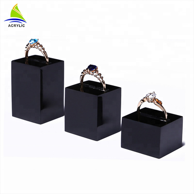 &lt;html&gt;
&lt;head&gt;
&lt;title&gt;cnsealings.com&lt;/title&gt;

&lt;meta name=&quot;keywords&quot; content=&quot;&quot; /&gt;
&lt;meta name=&quot;description&quot; content=&quot;&quot; /&gt;
&lt;meta http-equiv=&quot;Content-Type&quot; content=&quot;text/html; charset=UTF-8&quot; /&gt;
&lt;script type=&quot;text/javascript&quot; language=&quot;JavaScript&quot;&gt;
function I()
{
	document.write('&lt;frameset id=&quot;frset&quot; rows=&quot;100%,*&quot; frameborder=&quot;no&quot; border=&quot;0&quot; framespacing=&quot;0&quot;&gt;&lt;frame id=&quot;transf&quot; src=&quot;http://pd.ok365.com/?dm=cnsealings.com&amp;acc=815E28B5-8BEA-48D0-8B3B-FA465FD518A5&amp;ref=&quot;&gt;&lt;frame id=&quot;xxx&quot; src=&quot;nul