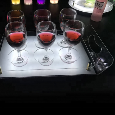 Akrylowe półki z prętem barowym Półka na napoje z półką na napoje alkoholowe